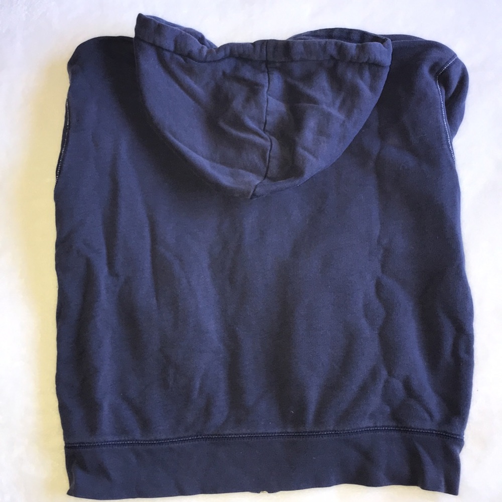 GAP Sweatshirt - Picture 2 of 3